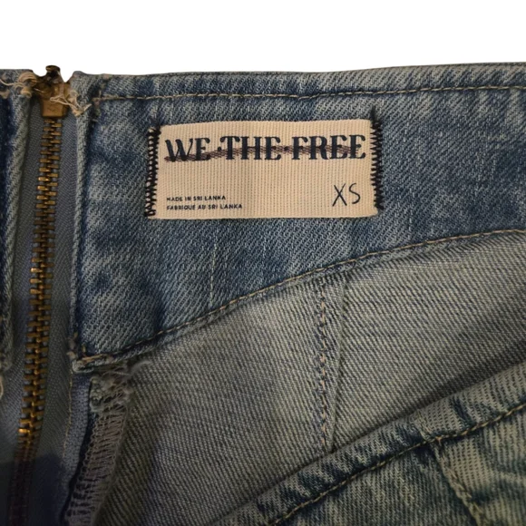 WE THE FREE PEOPLE KEEP IT BRIEF DENIM MICRO SHORTS EAST COAST NWOT XS - Picture 7 of 9